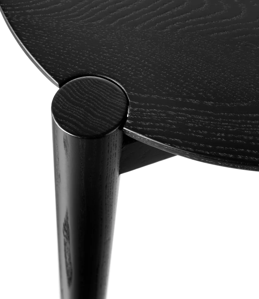 Stine Lundgaard Weigelt D102 Søs - Sofabord - Eg - Jet Black - Ø85- Sofaborde