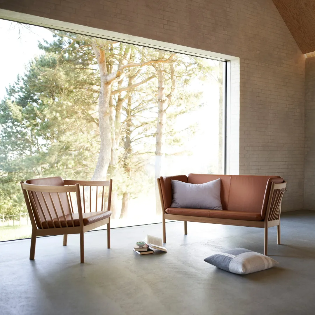 Erik Ole Jørgensen J148 - 2 pers. sofa - Eg - Cognac læder- 2 Personers Sofa