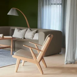 Poul M. Volther J53 - Lænestol - Eg - Taupe- Lænestole