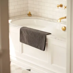 Gitte Lægård R33 Kirkeby - Badehåndklæde - Granite Gray - 2 stk- Håndklæder